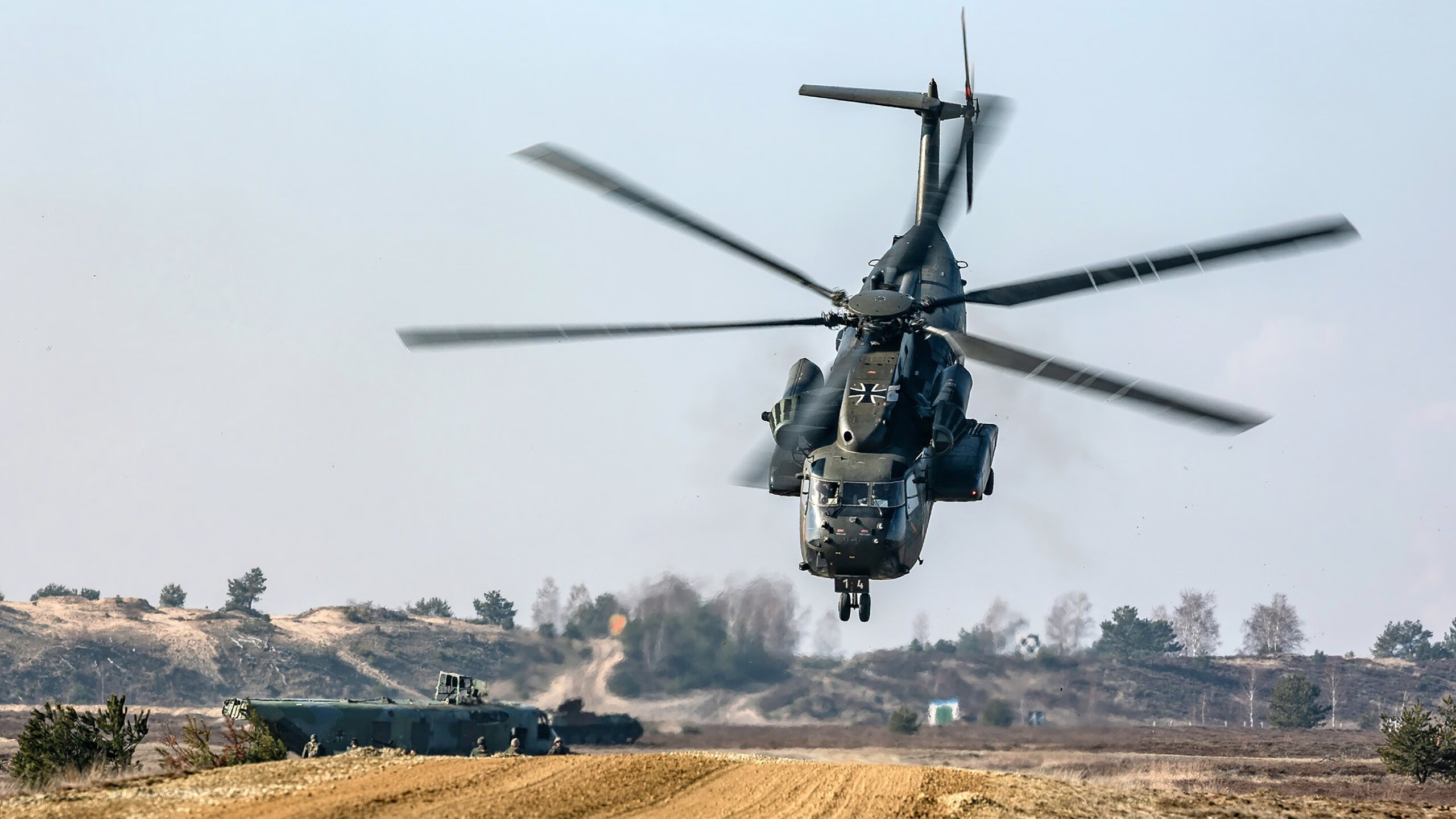 九游电脑版-切尔西防线严密，封锁PSG锋线策略，slp切尔西