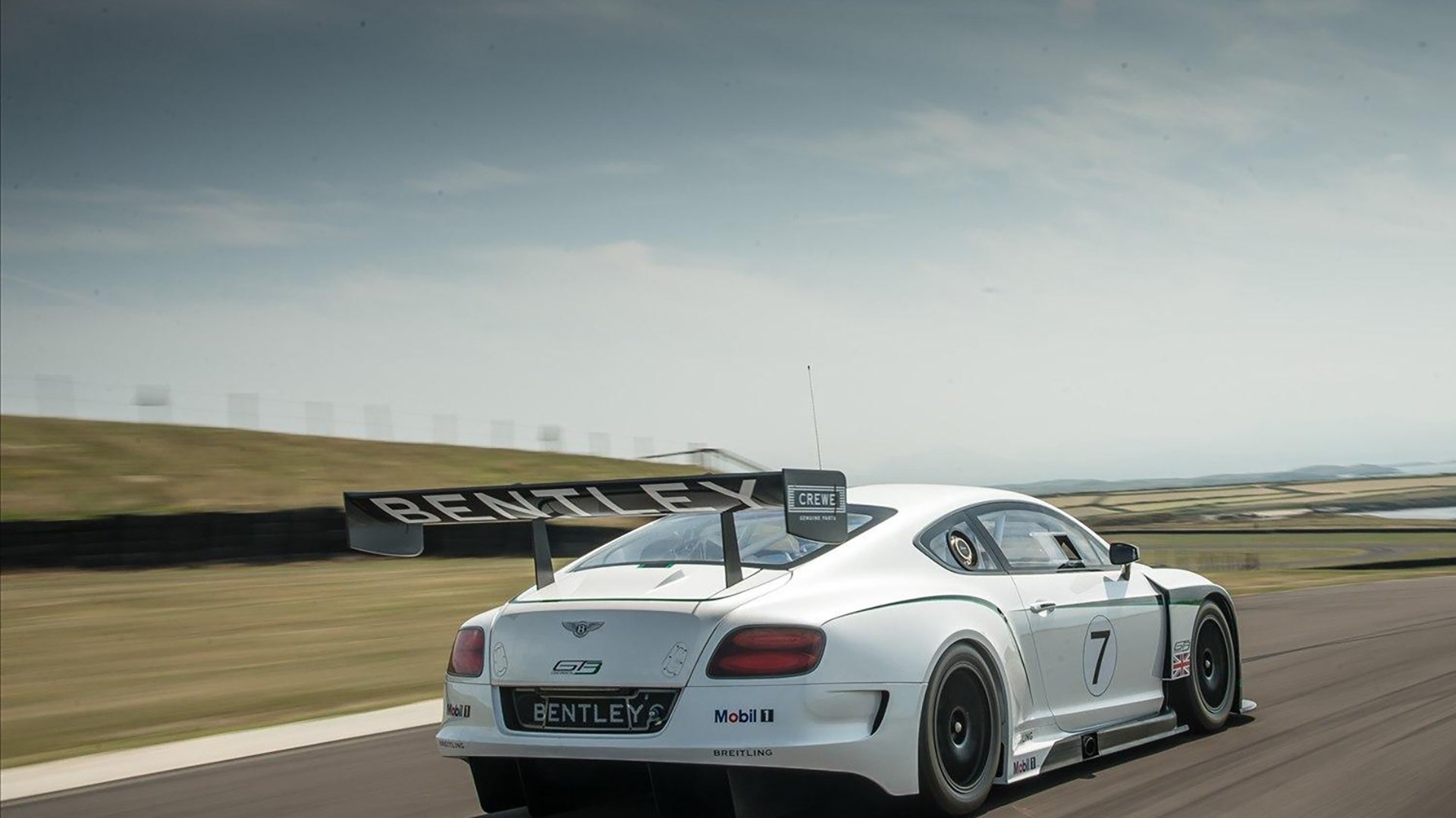 浙江雄狮全员健康备战下阶段重要赛事，雄狮装备科技有限公司