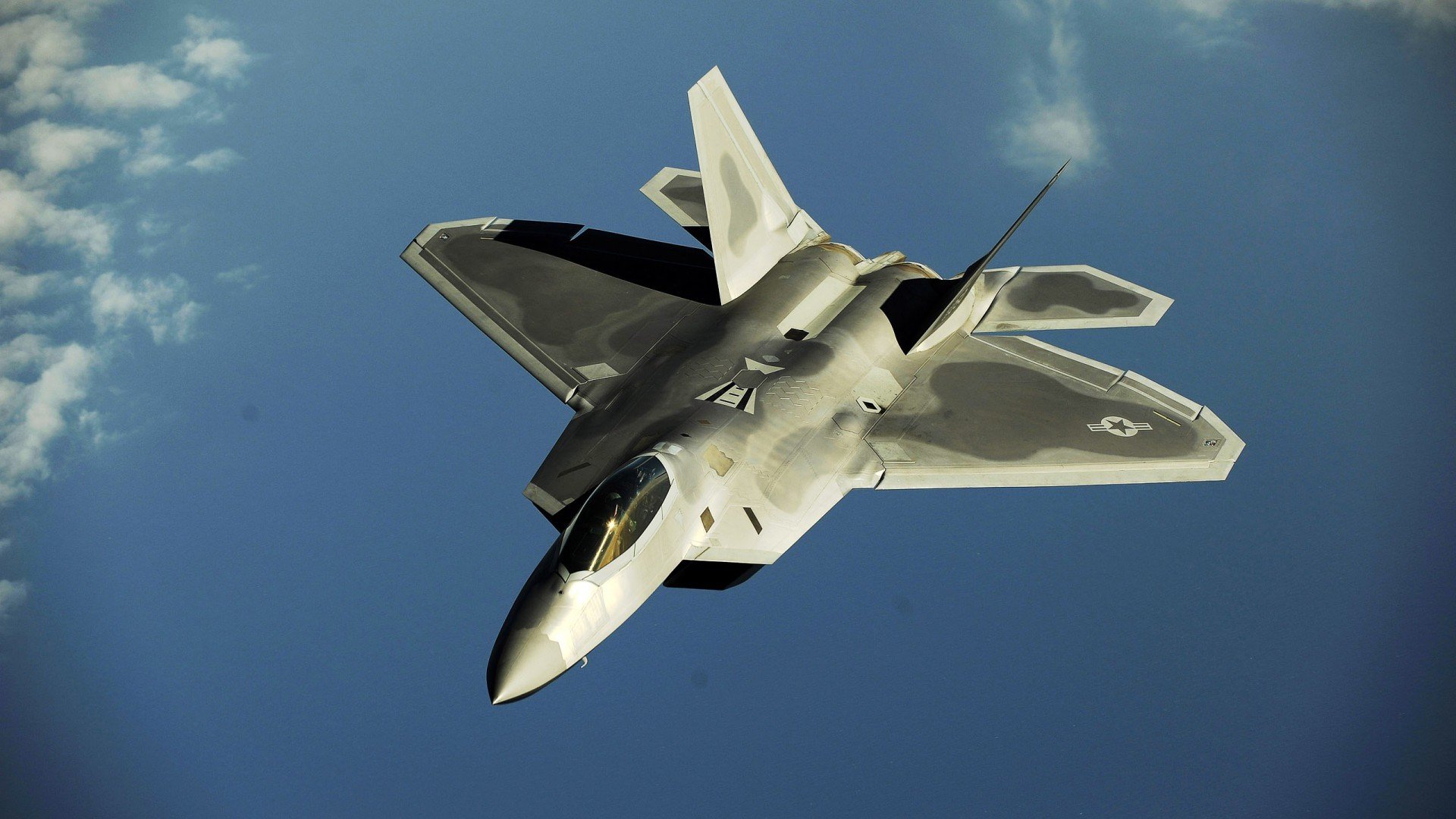 九游网游官网-中超联赛整体薪资支出下降经营结构逐步合理，中超再降薪税前最高500万 不控制恐还有队退出